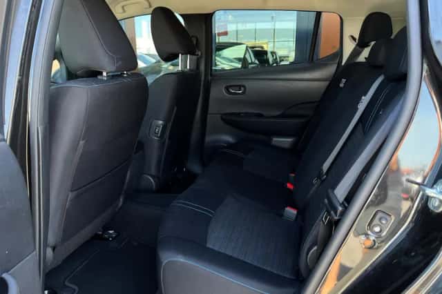 Nissan Leaf (2018) thumbnail 5