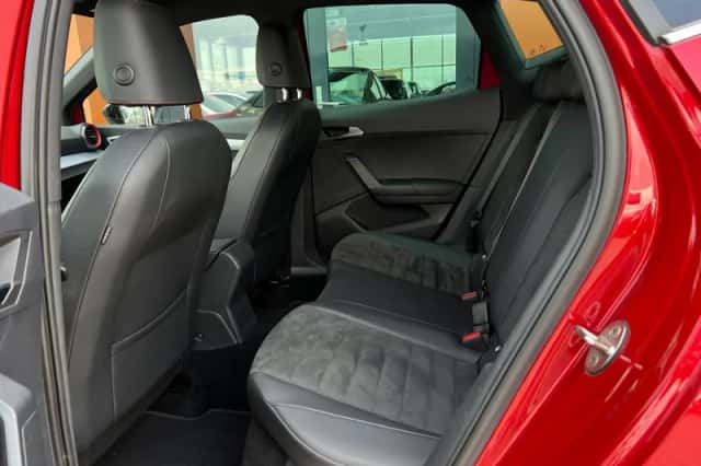 SEAT Arona (2023) thumbnail 5