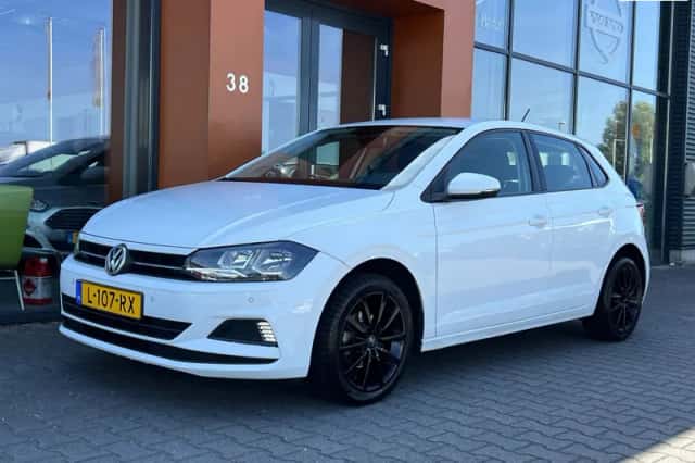 Volkswagen Polo (2018) thumbnail 1