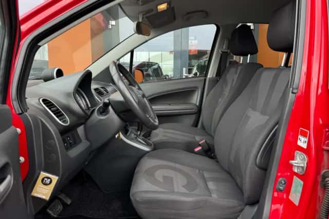 Opel Agila (2009) thumbnail 4
