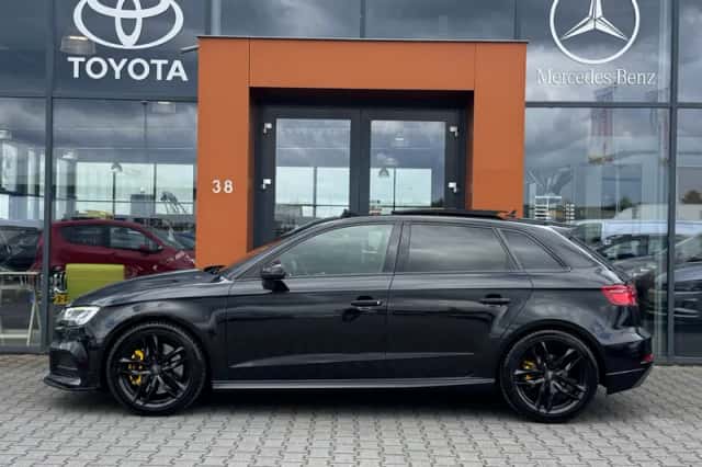 Audi A3 (2017) thumbnail 2