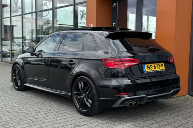 Audi A3 (2017) thumbnail 3