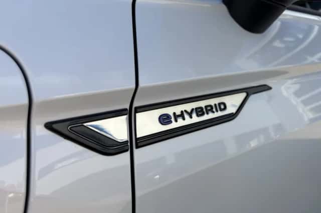 Volkswagen Tiguan (2023) thumbnail 3