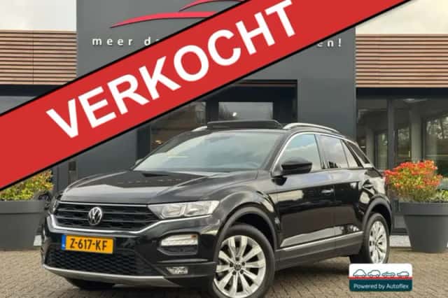 Volkswagen T-Roc (2022) thumbnail 1