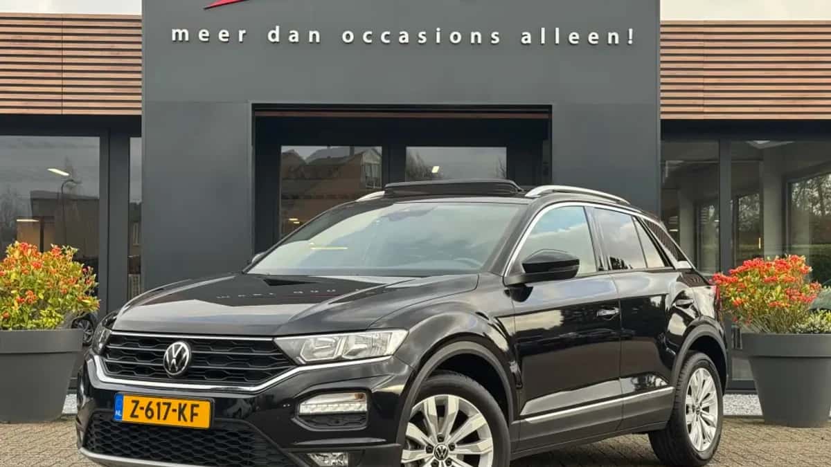 Volkswagen T-Roc (2022) — foto 1