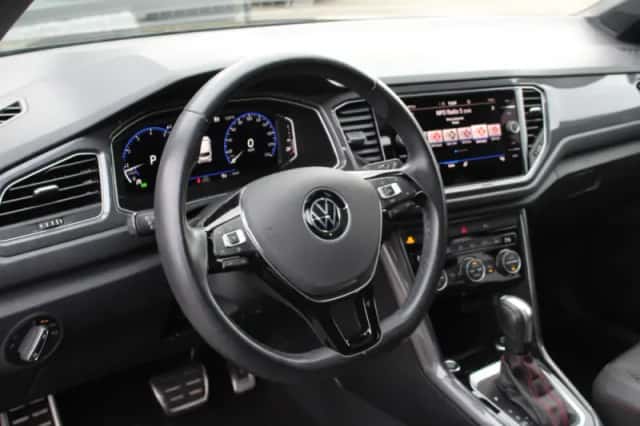 Volkswagen T-Roc (2022) thumbnail 2