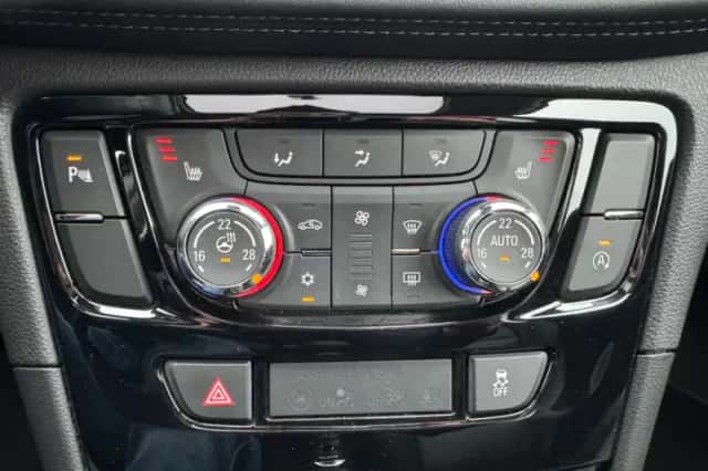 Opel Mokka (2018) thumbnail 21