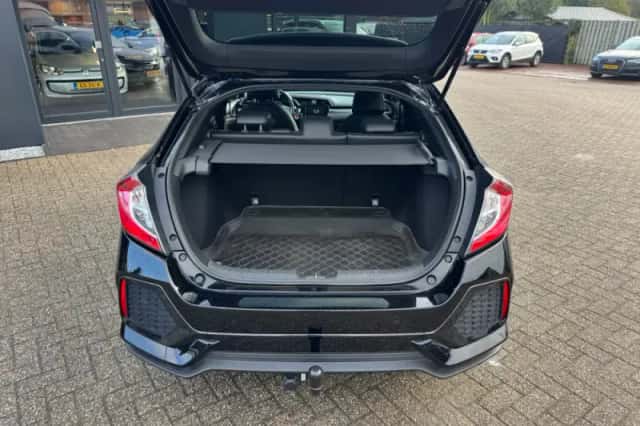 Honda Civic (2017) thumbnail 11