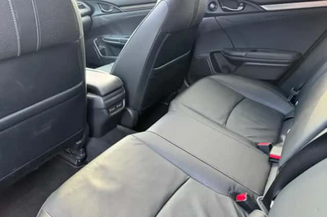 Honda Civic (2017) thumbnail 19