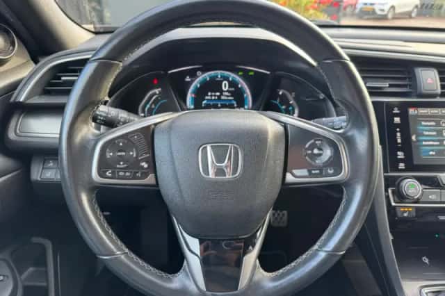 Honda Civic (2017) thumbnail 30