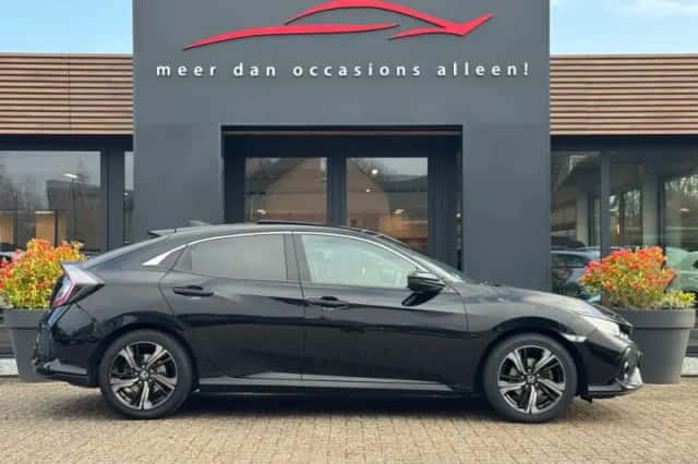 Honda Civic (2017) thumbnail 6