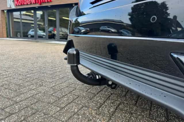 Honda Civic (2017) thumbnail 8