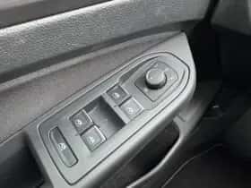 Volkswagen Golf thumbnail 13
