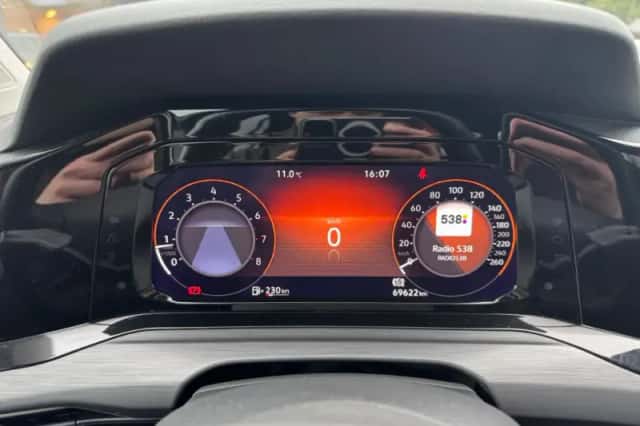 Volkswagen Golf (2020) thumbnail 17