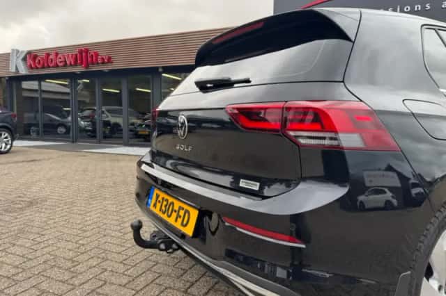 Volkswagen Golf (2020) thumbnail 6