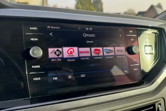 Volkswagen Polo (2019) thumbnail 18