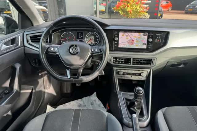 Volkswagen Polo (2019) thumbnail 9