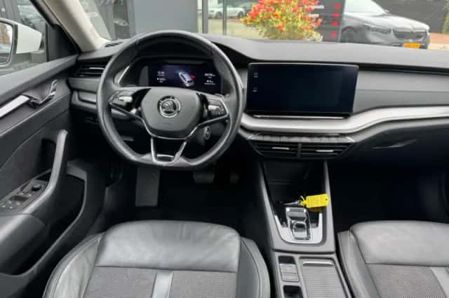 Škoda Octavia (2020) thumbnail 11
