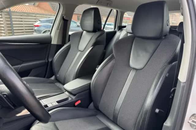 Škoda Octavia (2020) thumbnail 14