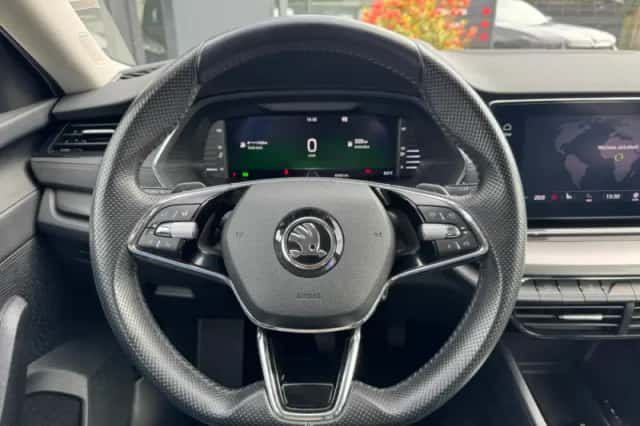 Škoda Octavia (2020) thumbnail 17