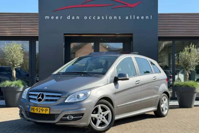 Mercedes-Benz B-Klasse (2011) thumbnail 1