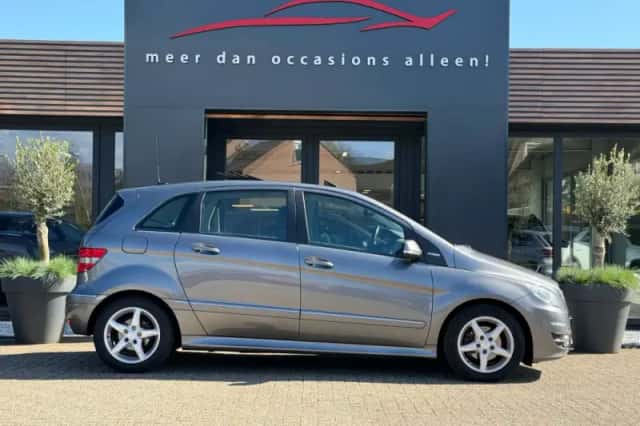 Mercedes-Benz B-Klasse (2011) thumbnail 5
