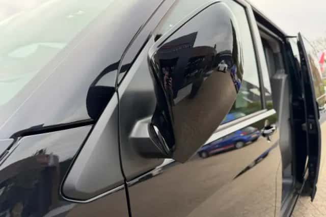 Volkswagen Transporter (2024) thumbnail 18