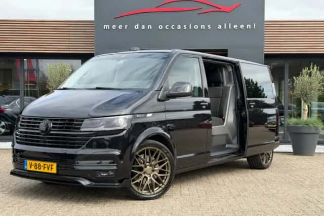 Volkswagen Transporter (2024) thumbnail 3