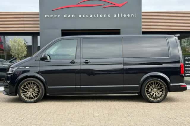 Volkswagen Transporter (2024) thumbnail 4