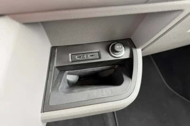Volkswagen Transporter (2024) thumbnail 34