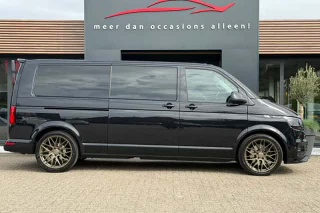 Volkswagen Transporter (2024) thumbnail 5