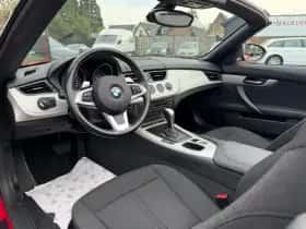 BMW Z4 (2010) thumbnail 12