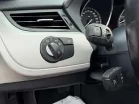 BMW Z4 (2010) thumbnail 16