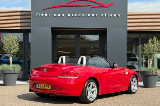 BMW Z4 (2010) thumbnail 6