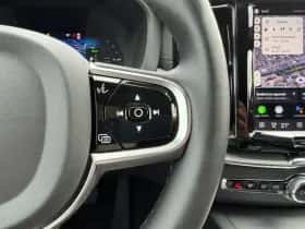 Volvo XC60 thumbnail 30