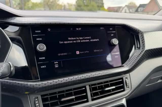 Volkswagen T-Cross (2019) thumbnail 24