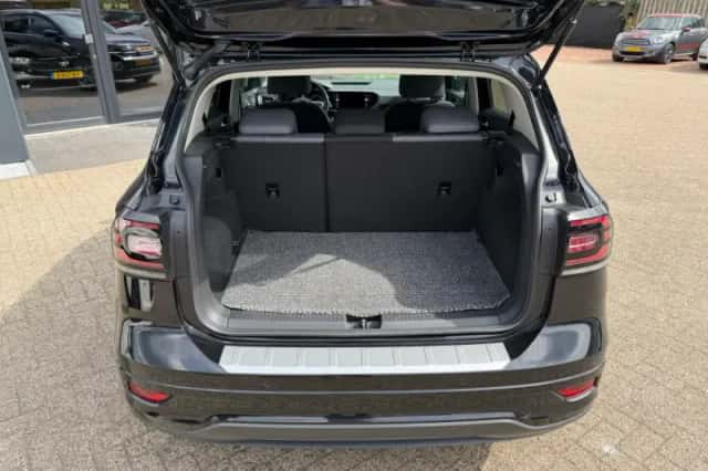 Volkswagen T-Cross (2019) thumbnail 8