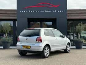 Volkswagen Polo (2007) thumbnail 4