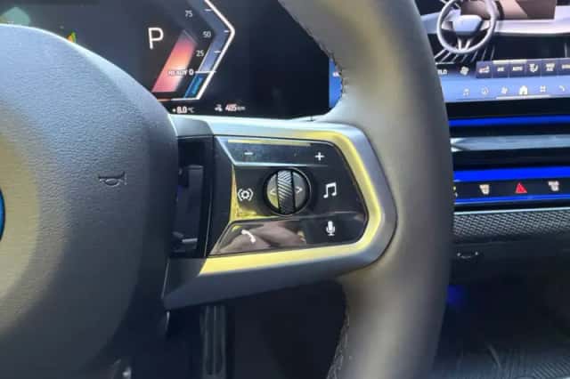 BMW i5 (2025) thumbnail 12