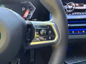BMW i5 (2025) thumbnail 12