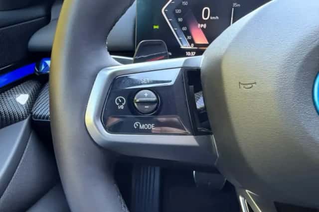 BMW i5 (2025) thumbnail 13