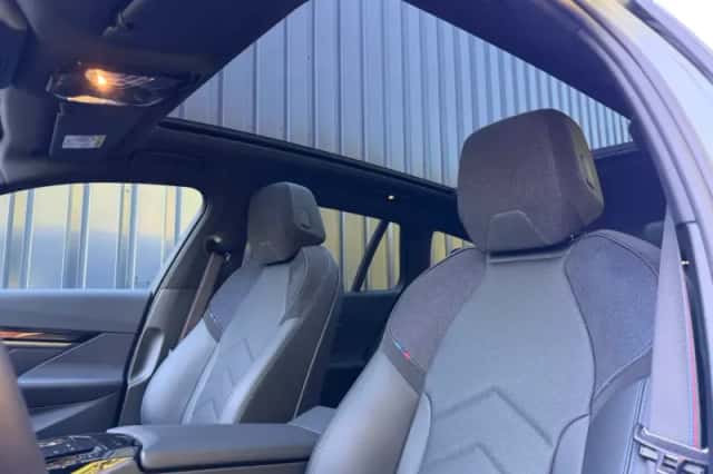 BMW i5 (2025) thumbnail 4