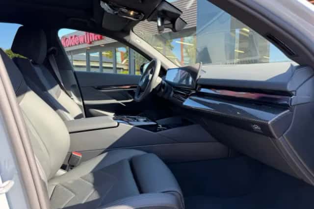 BMW i5 (2025) thumbnail 44