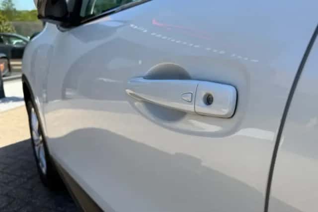 Renault Kadjar (2017) thumbnail 12