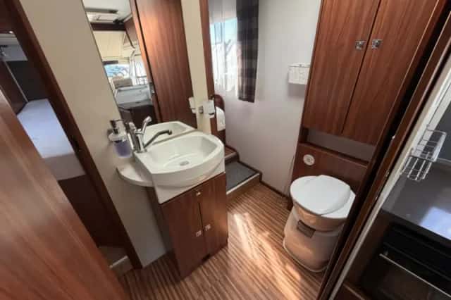 Adria Camper (2015) thumbnail 9