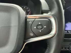 Volvo XC40 (2019) thumbnail 19