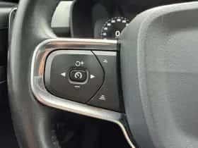 Volvo XC40 (2019) thumbnail 20