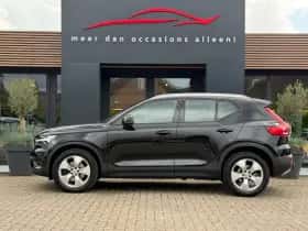 Volvo XC40 (2019) thumbnail 3