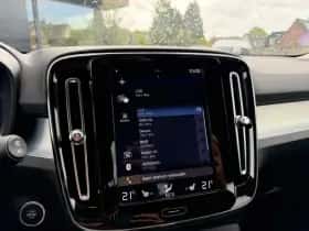 Volvo XC40 (2019) thumbnail 24