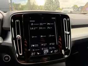 Volvo XC40 (2019) thumbnail 26